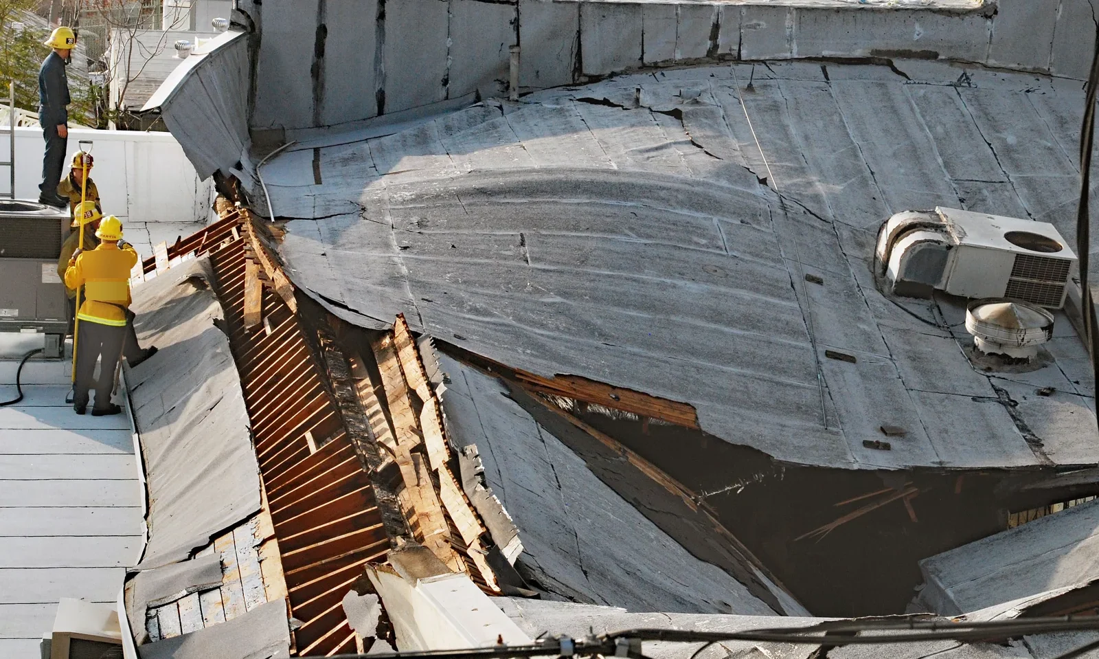 Emergency Commercial Roof Repair in Bellevue, WA
